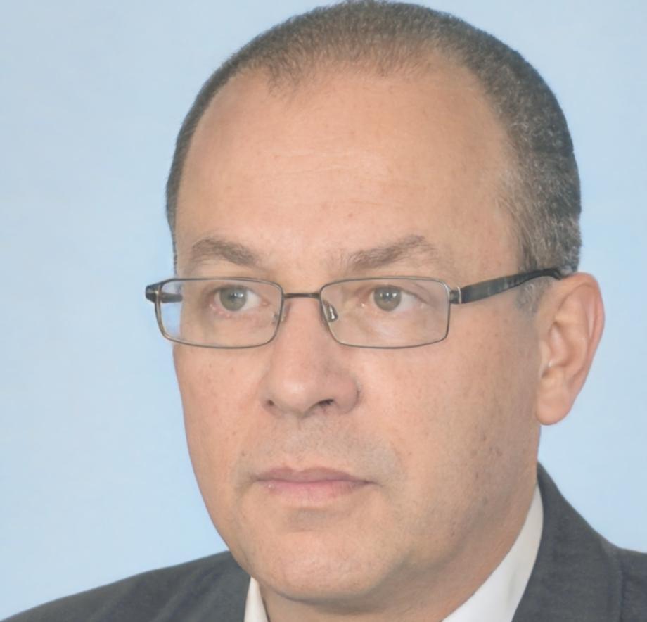 Oswin Raeburn, financial modeling instructor specializing in valuation